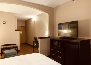 Comfort Suites Plano East - Richardson hotel thumbnail 7