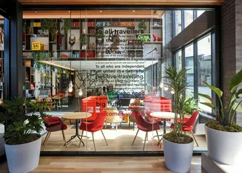 citizenM Seattle Pioneer Square hotel thumbnail 8