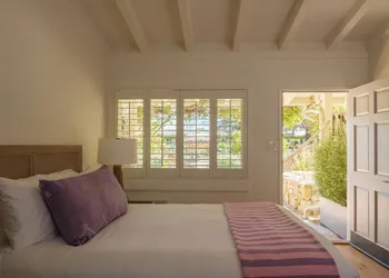 Hotel Ynez hotel thumbnail 6