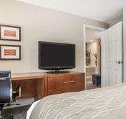 Comfort Inn & Suites Sturbridge - Brimfield hotel detail image 5