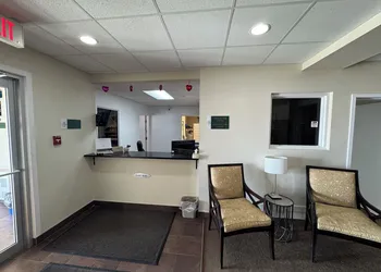 Elk Island Studios – Lamont hotel thumbnail 2
