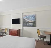 Elk Island Studios – Lamont hotel detail image 5