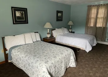 Laurelwood Inn and Steakhouse hotel thumbnail 2