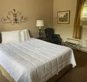 Laurelwood Inn and Steakhouse hotel detail image 4