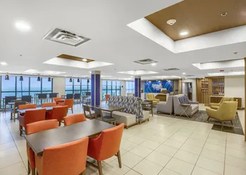 Holiday Inn Express Gulfport Beach by IHG hotel thumbnail 2
