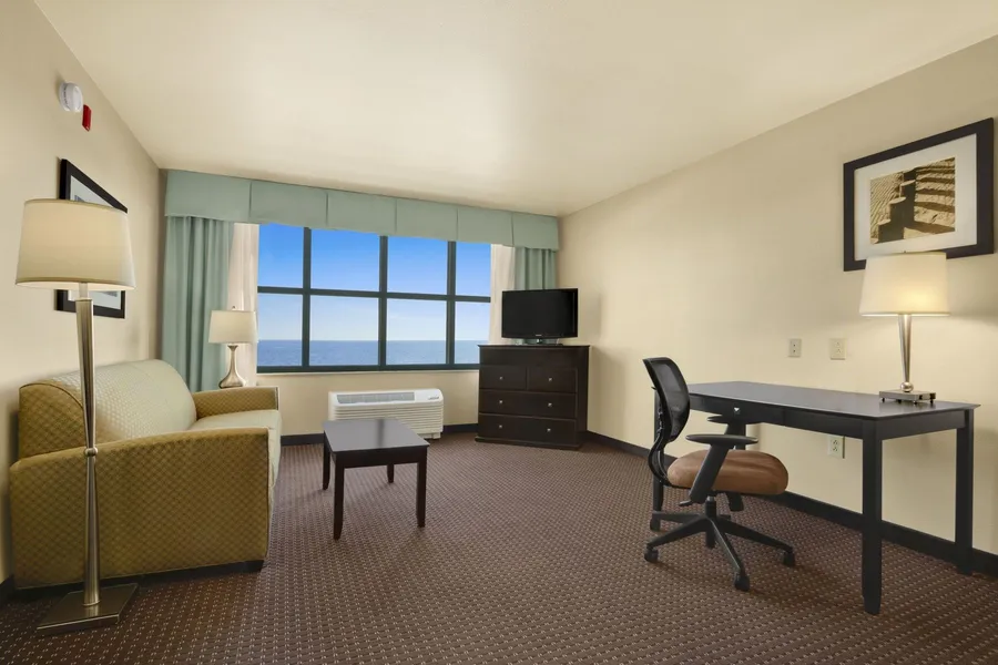 Holiday Inn Express Gulfport Beach by IHG hotel detail image 6