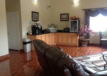 Scottish Inn & Suites hotel thumbnail 2