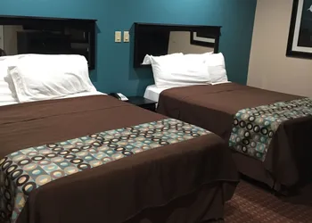 Scottish Inn & Suites hotel thumbnail 6