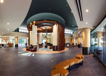 Hilton Grand Vacations Club Ocean Tower Waikoloa Village hotel thumbnail 2