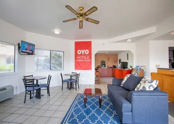 OYO Woodland Hotel and Suites hotel thumbnail 5
