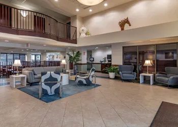 Comfort Inn & Suites Lake George hotel thumbnail 2