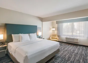 Hourglass Hotel, Trademark Collection by Wyndham hotel thumbnail 5