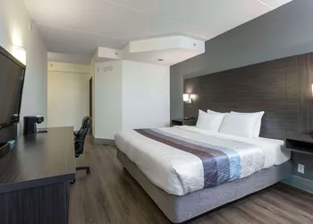 Comfort Hotel hotel thumbnail 8