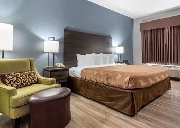 Quality Inn & Suites Demopolis hotel thumbnail 7