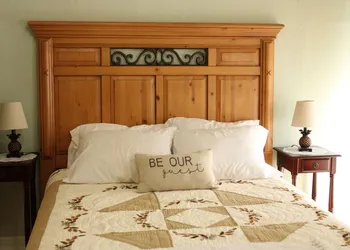 The Cornish Inn hotel thumbnail 2