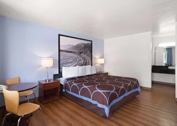 Super 8 by Wyndham Dunnigan hotel thumbnail 5