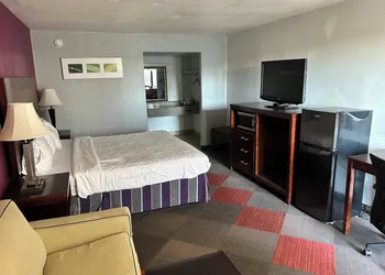 Executive Inn hotel thumbnail 8