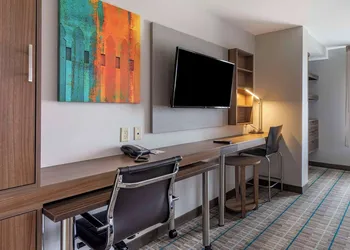 MainStay Suites Bowling Green North hotel thumbnail 7
