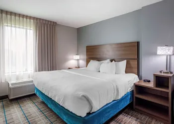MainStay Suites Bowling Green North hotel thumbnail 8