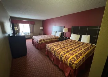 Broadway Inn & Suites OKC hotel thumbnail 7