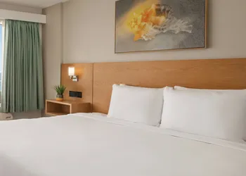 Radisson Beachfront Hotel - Panama City Beach hotel thumbnail 5