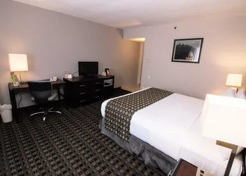 CHN Hotel Monterrey Norte, Trademark Collection by Wyndham hotel thumbnail 5