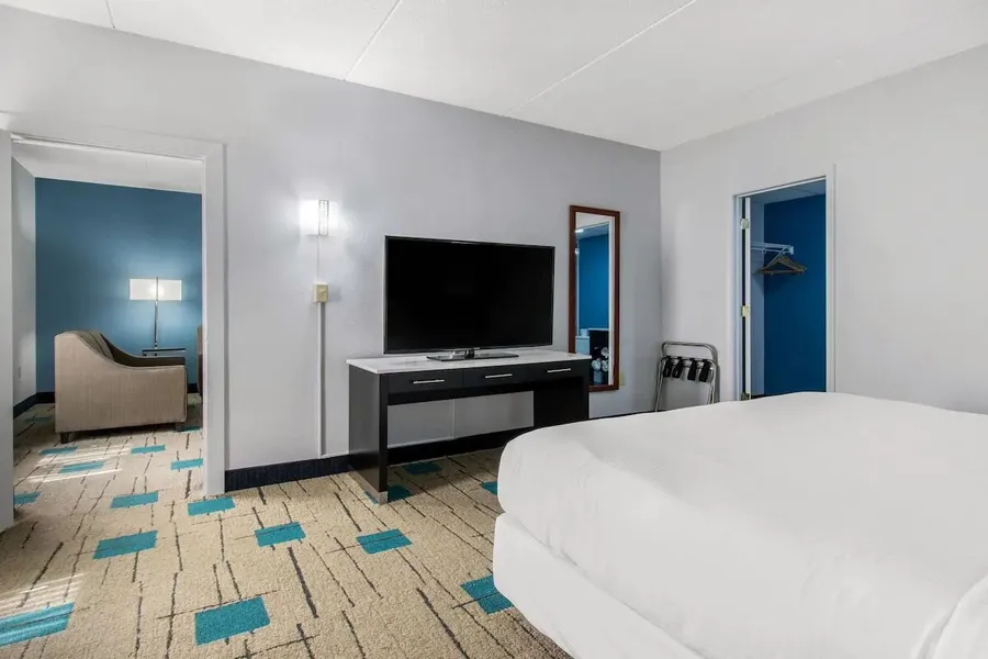 Hawthorn Extended Stay by Wyndham Chambersburg hotel detail image 6