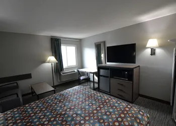 Countryside Inn & Suites hotel thumbnail 5