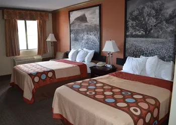 Hill Country Inn & Suites hotel thumbnail 5
