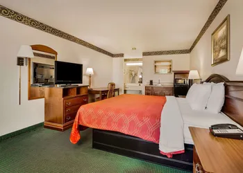 Rodeway Inn Sandersville hotel thumbnail 7
