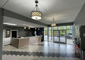 Econo Lodge Forest City hotel thumbnail 6