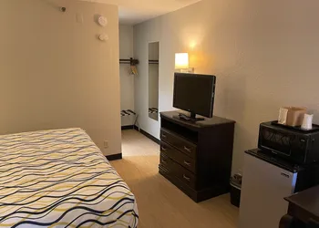 SureStay Plus Hotel by Best Western Durham Medical Center hotel thumbnail 7