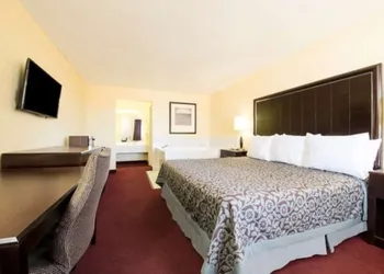 Quality Inn Eastland I-20 hotel thumbnail 4