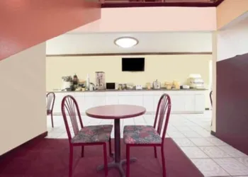 Quality Inn Eastland I-20 hotel thumbnail 8
