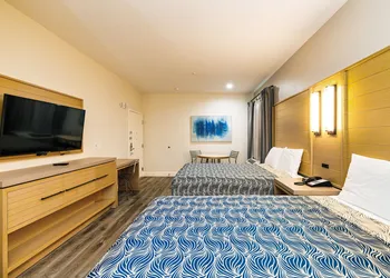 Palace Inn IAH Houston Bush Intercontinental Airport hotel thumbnail 5