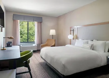 Fairfield Inn & Suites by Marriott Asheville Airport/Fletcher hotel thumbnail 3