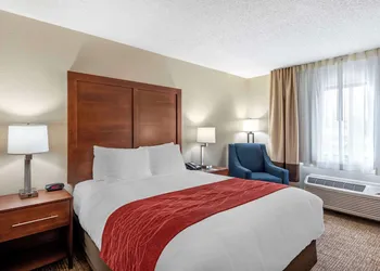 Comfort Inn & Suites Middletown - Franklin hotel thumbnail 4