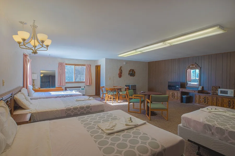 Love Hotels Tomahawk by OYO at Lake Mohawksin WI hotel detail image 6