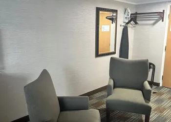 Finger Lakes Inn & Suites hotel thumbnail 6