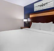 Avion Inn Near LGA Airport, an Ascend Collection Hotel hotel detail image 5