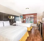 Econo Lodge Inn & Suites Florida City hotel detail image 3