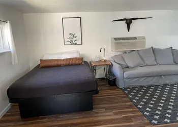 Trailhead Cabins & Lodging hotel thumbnail 5