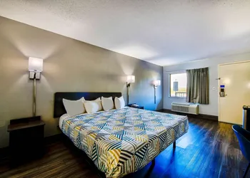 Red Roof Inn Birmingham hotel thumbnail 6