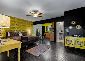 Cheetah Hotel hotel thumbnail 4