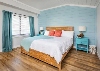 Surf House hotel thumbnail 2