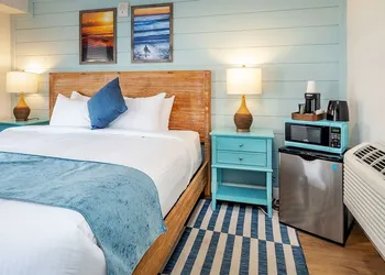 Surf House hotel thumbnail 6