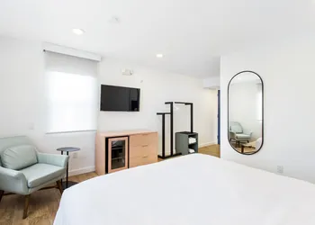 Grove Hotel hotel thumbnail 7