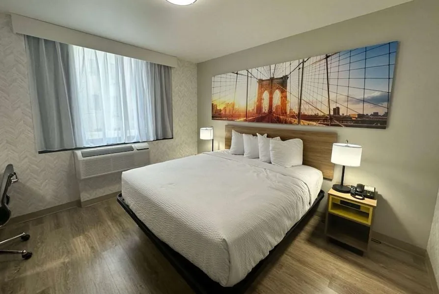 Days Inn by Wyndham Brooklyn / Eastern Parkway hotel detail image 2