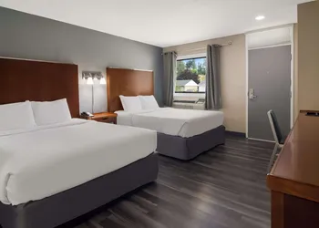 Canadas Best Value Inn & Suites Kamloops hotel thumbnail 3