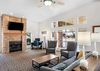 Comfort Inn & Suites Susanville hotel thumbnail 3